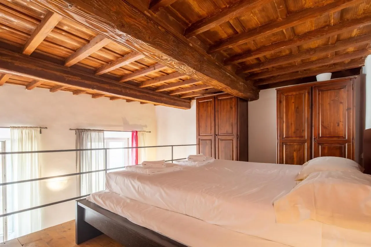 Palazzo Vecchio Apartments By Mmega Florence